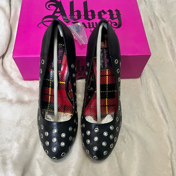 NIB ABBEY DAWN by Avril Lavigne Black Holly Chart Topper Platform Heels Sz 9 Blk - Picture 8 of 11